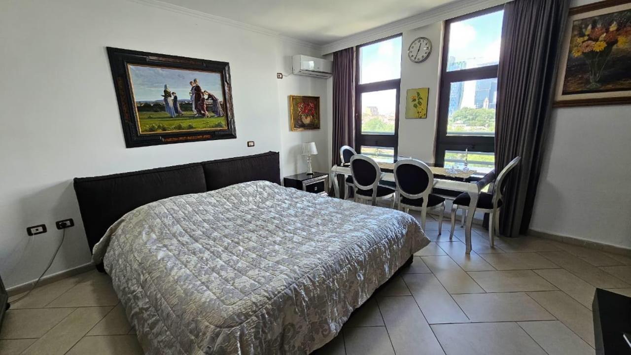 Apartamento Amo Tower Tirana Center Exterior foto